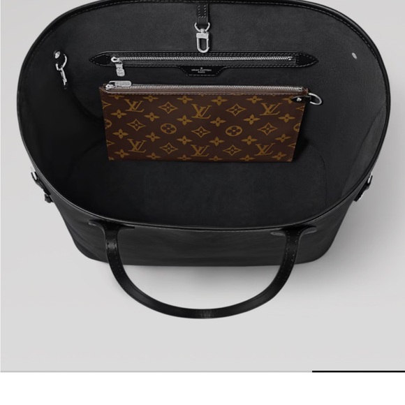 LV pouchette clutch - Picture 15 of 15